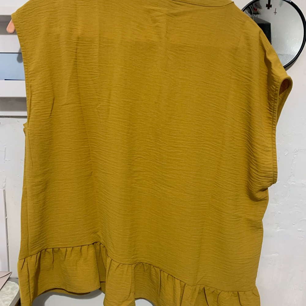 Bobeau Mustard Ruffle Hem Blouse